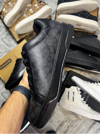 TENIS COACH HIGH LINE BLACK MONOGRAM