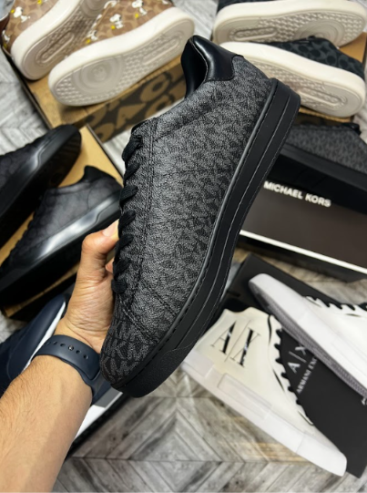 TENIS MICHAEL KORS NEGRO MONOGRAM