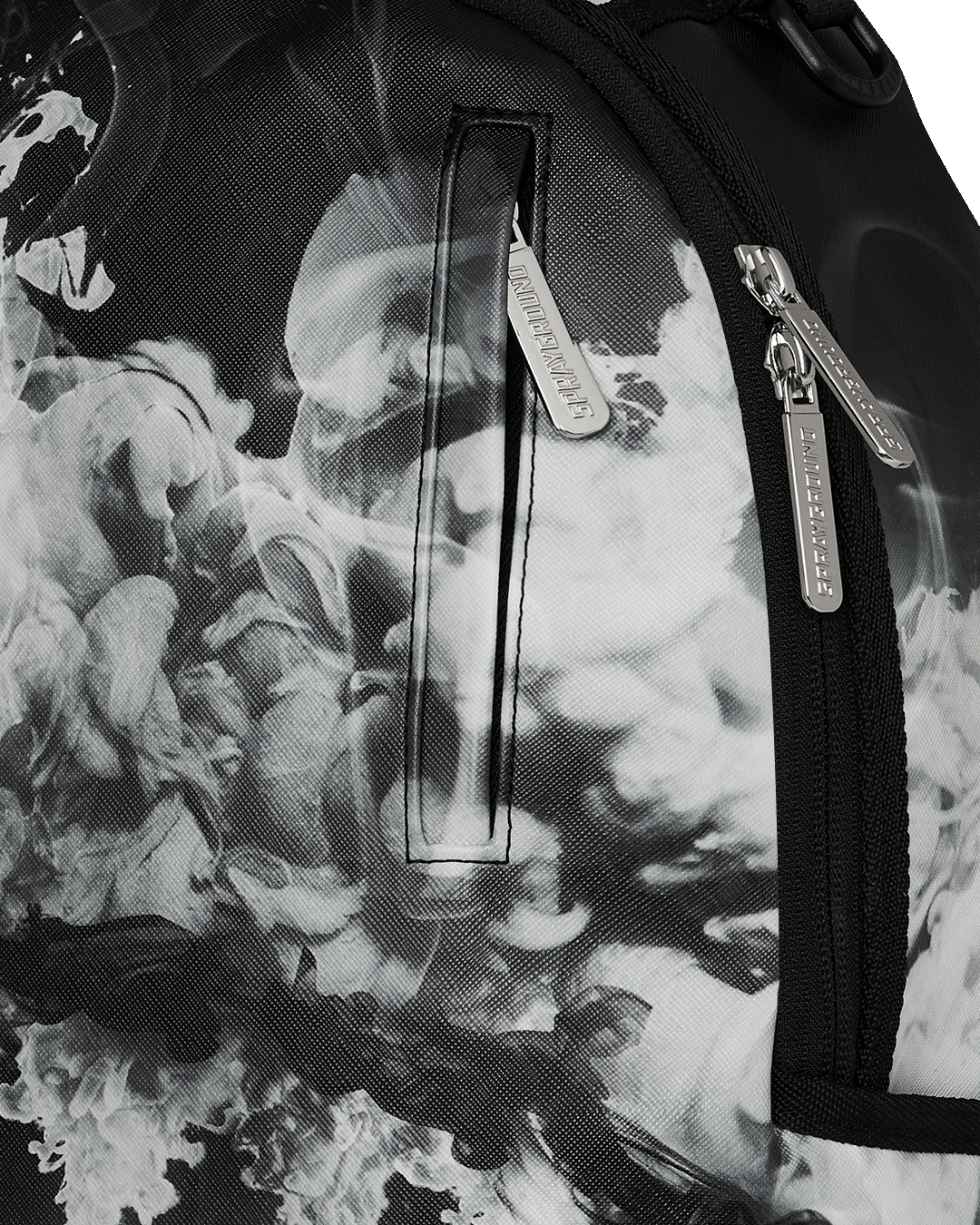 MOCHILA SPRAYGROUND SMOKE SHARK
